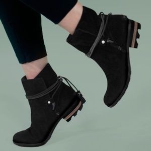 Sorel Farah Short Mid Ankle Boots Black 